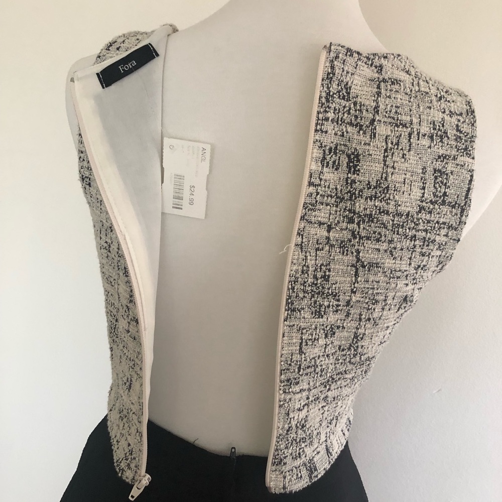 Classy Crop Top - Picture 3 of 7
